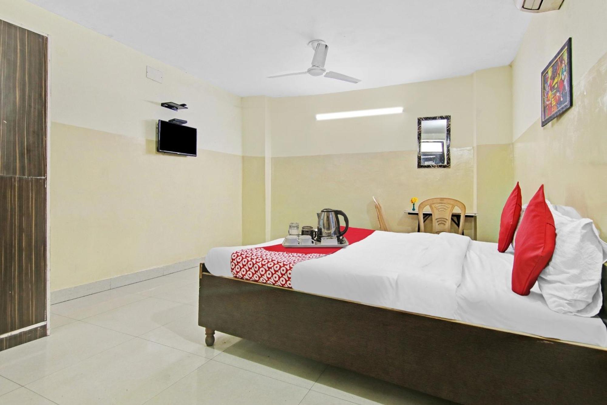 Super Hotel O Royal Green New Delhi Exteriör bild
